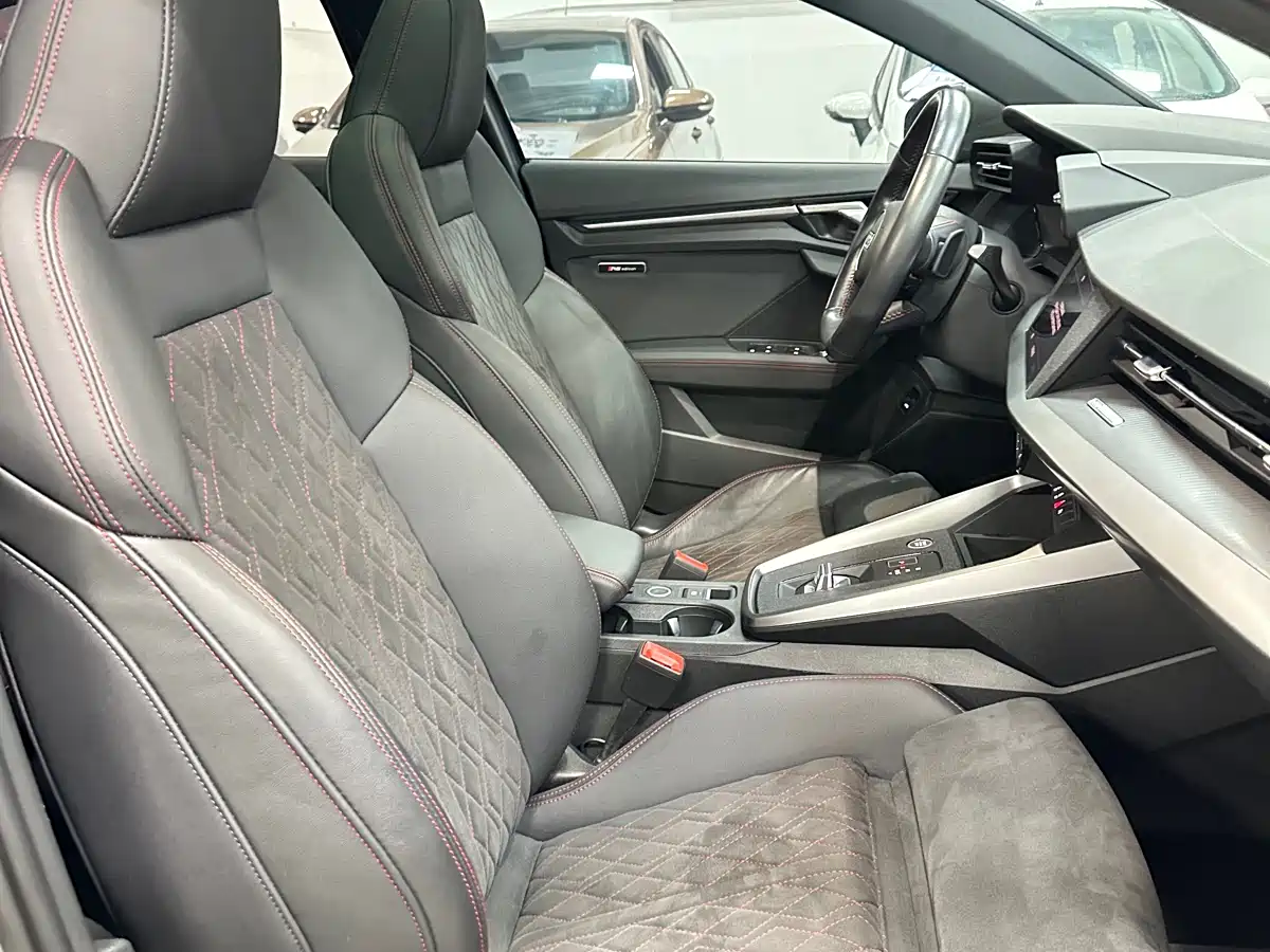 Audi A3 2022 Model A3L Limousine 35 TFSI RS Kit Speed Edition фото 11