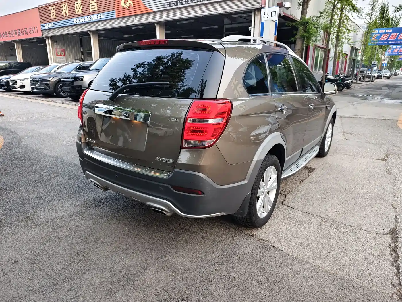 Chevrolet Captiva 2015 2.4L AWD Flagship 7-Seater фото 5