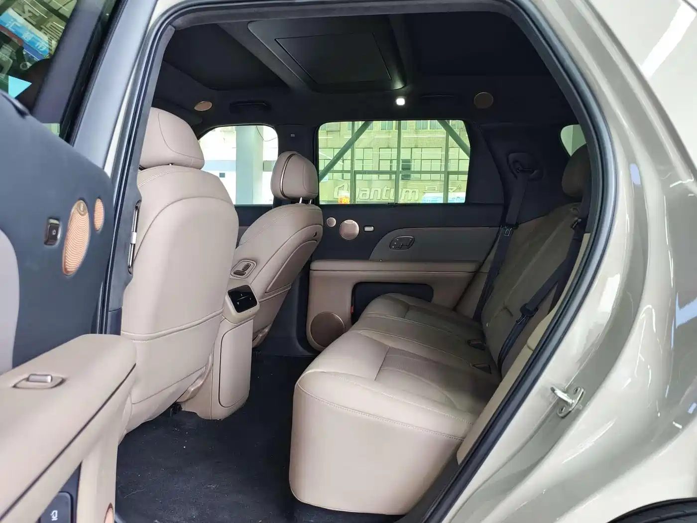 IM Motors IM LS8 2026 2026 Model Base Version 5-seater Long Range Edition