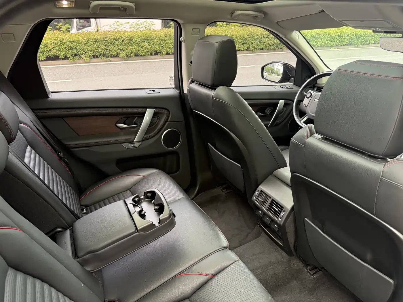 Land Rover Discovery Sport 2020 249PS R-Dynamic Performance фото 14