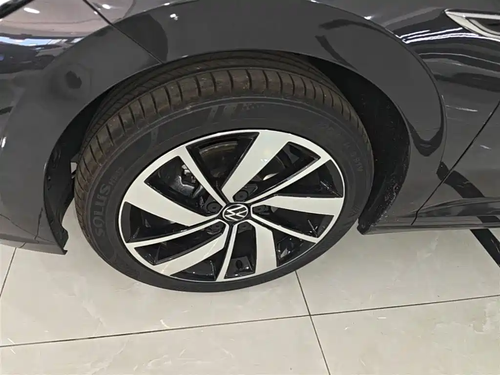 Volkswagen Sagitar 2025 Model Second Facelift 300TSI DSG Transcend Edition фото 23