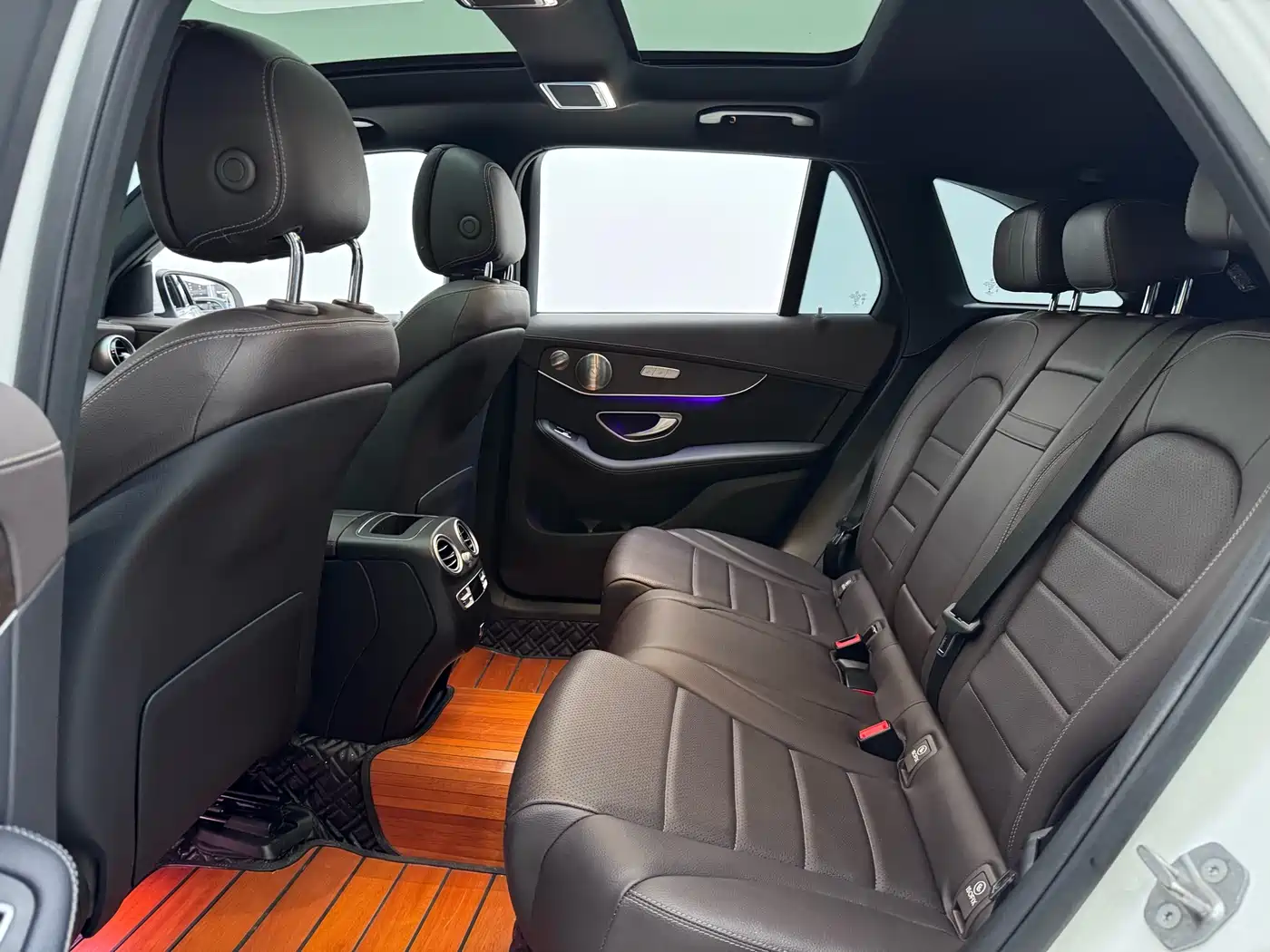Mercedes-Benz GLC 2022 Model GLC 300 L 4MATIC Dynamic Edition фото 13