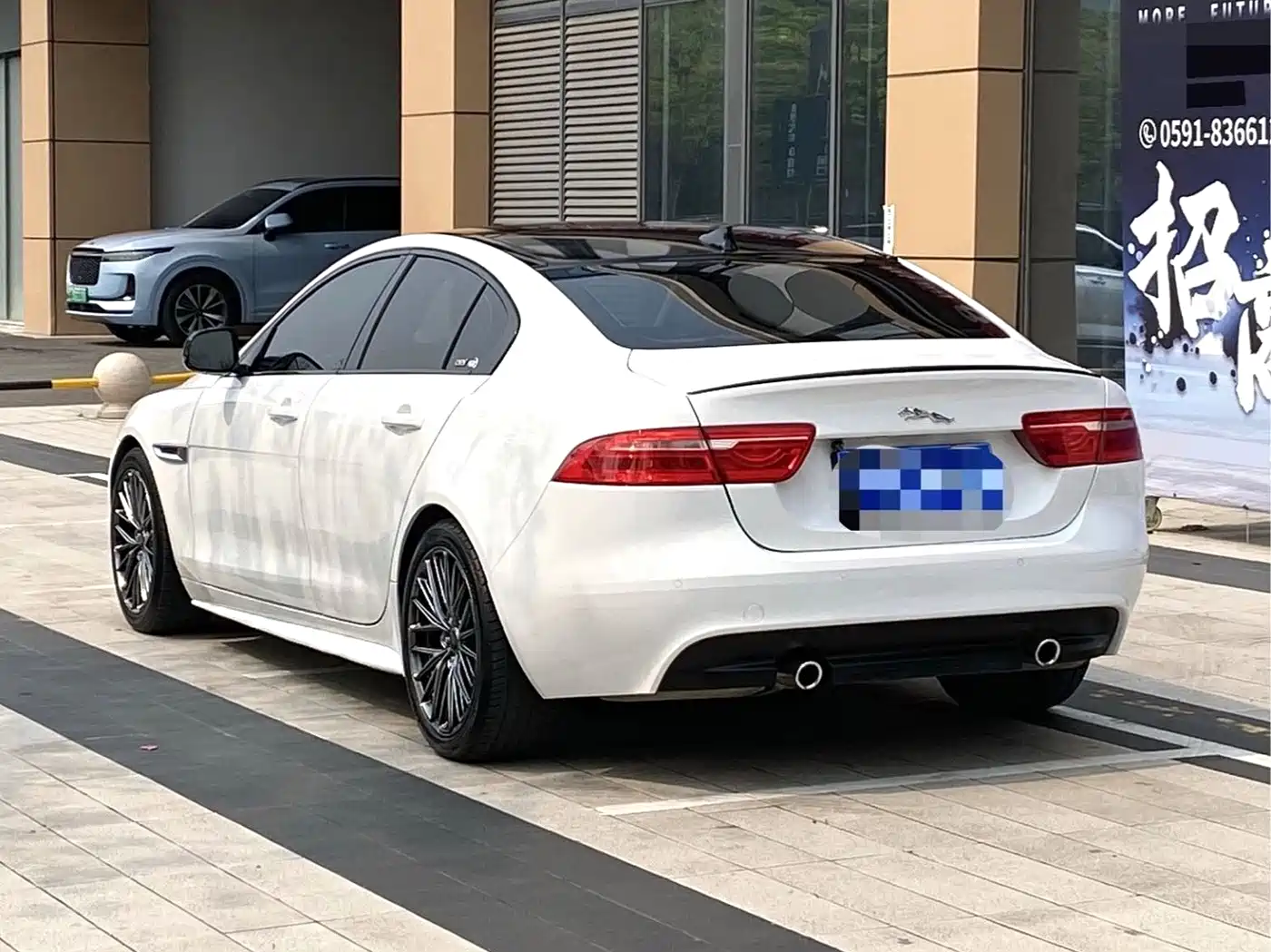 Jaguar XE 2016 2017 2.0T 240PS R-Sport