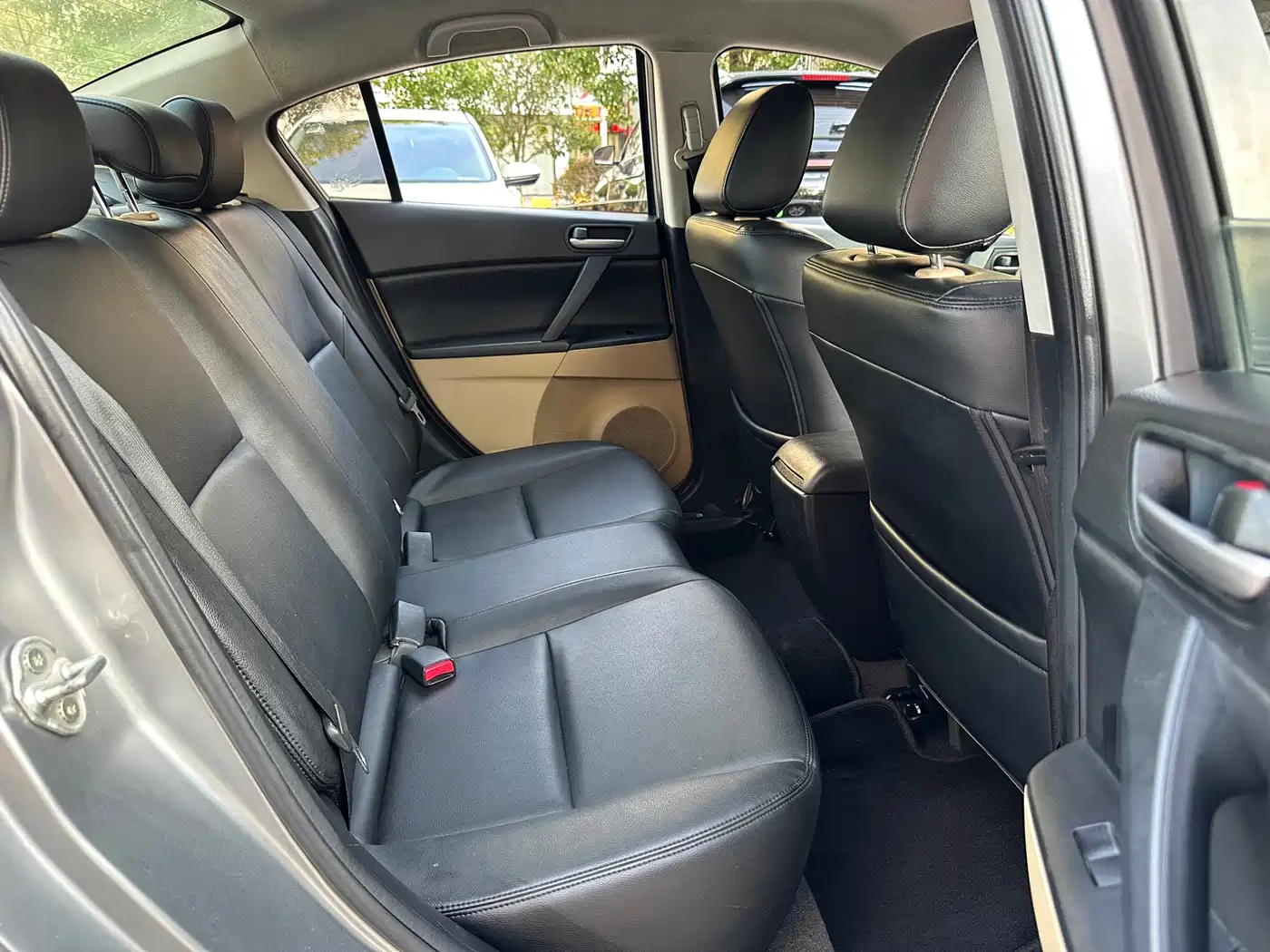 Mazda Mazda3 Axela 2011 2011 Sedan 1.6L Automatic Comfort
