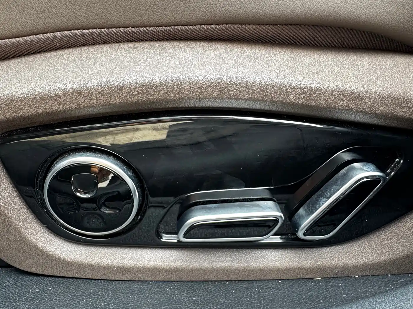 BYD Han 2023 DM-i Champion Edition 121KM Premium фото 36