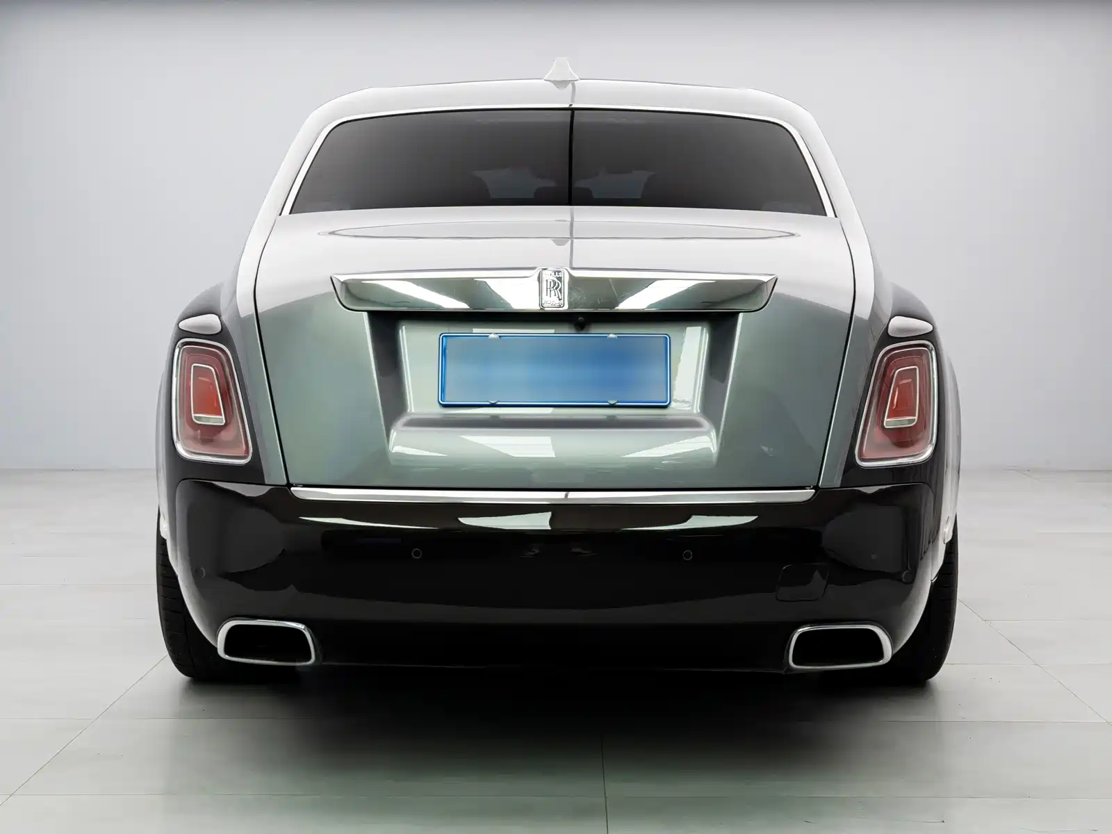 Фото 27 - Rolls-Royce Phantom