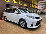 صورة 3 - Toyota Sienna
