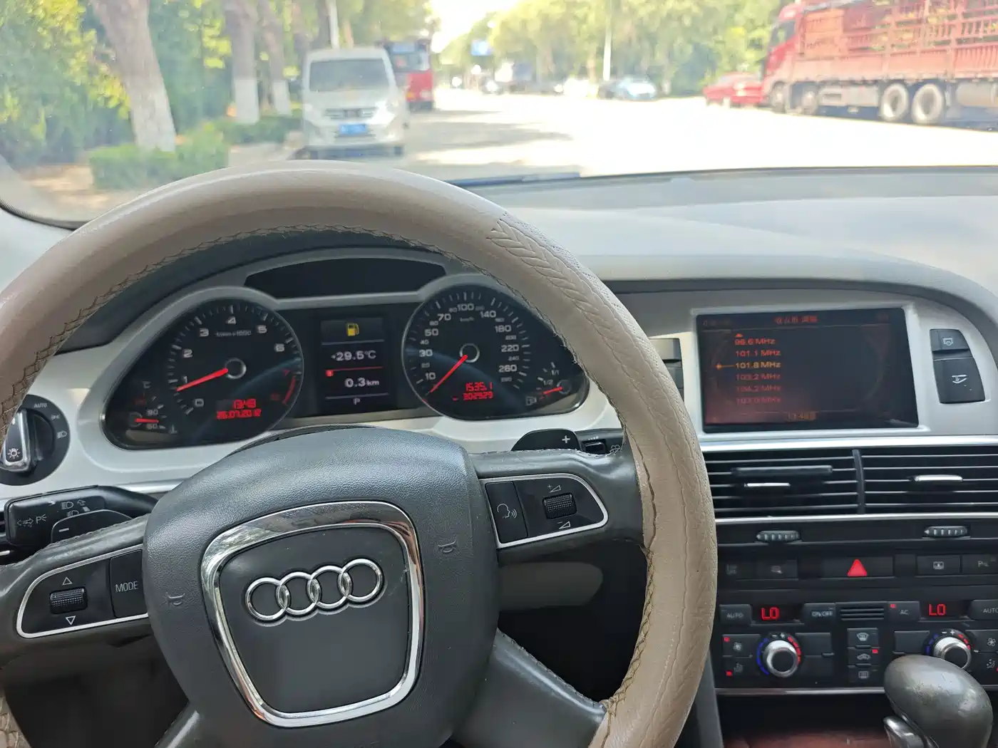 Audi A6L 2009 2010 2.4L Luxury