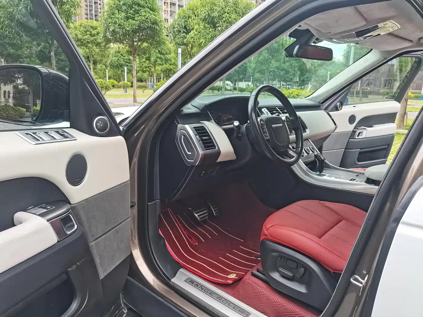Land Rover Range Rover Sport 2014 3.0 SC V6 HSE DYNAMIC фото 4
