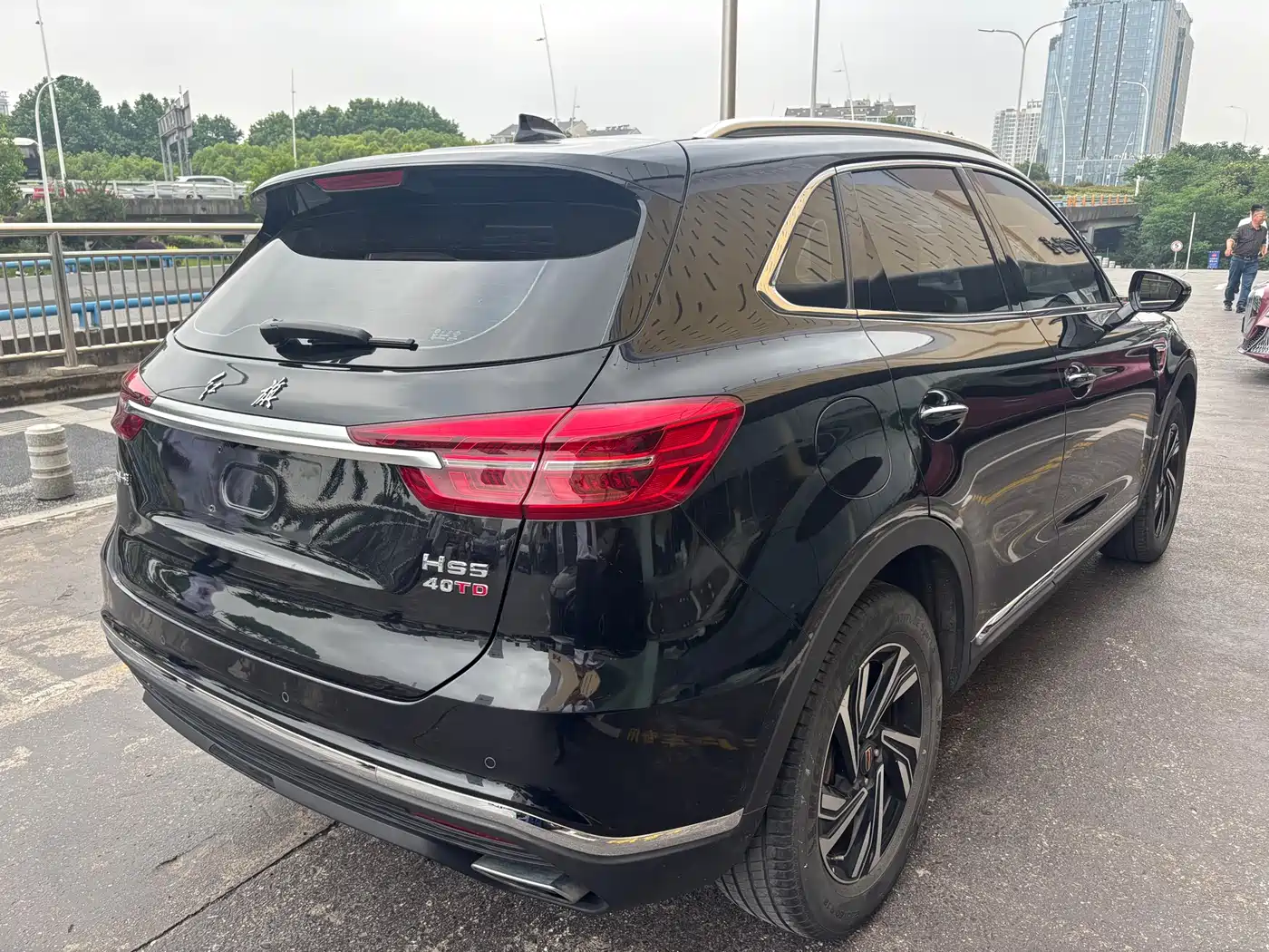Hongqi HS5 2022 2.0T Smart Connect Premium Edition фото 7