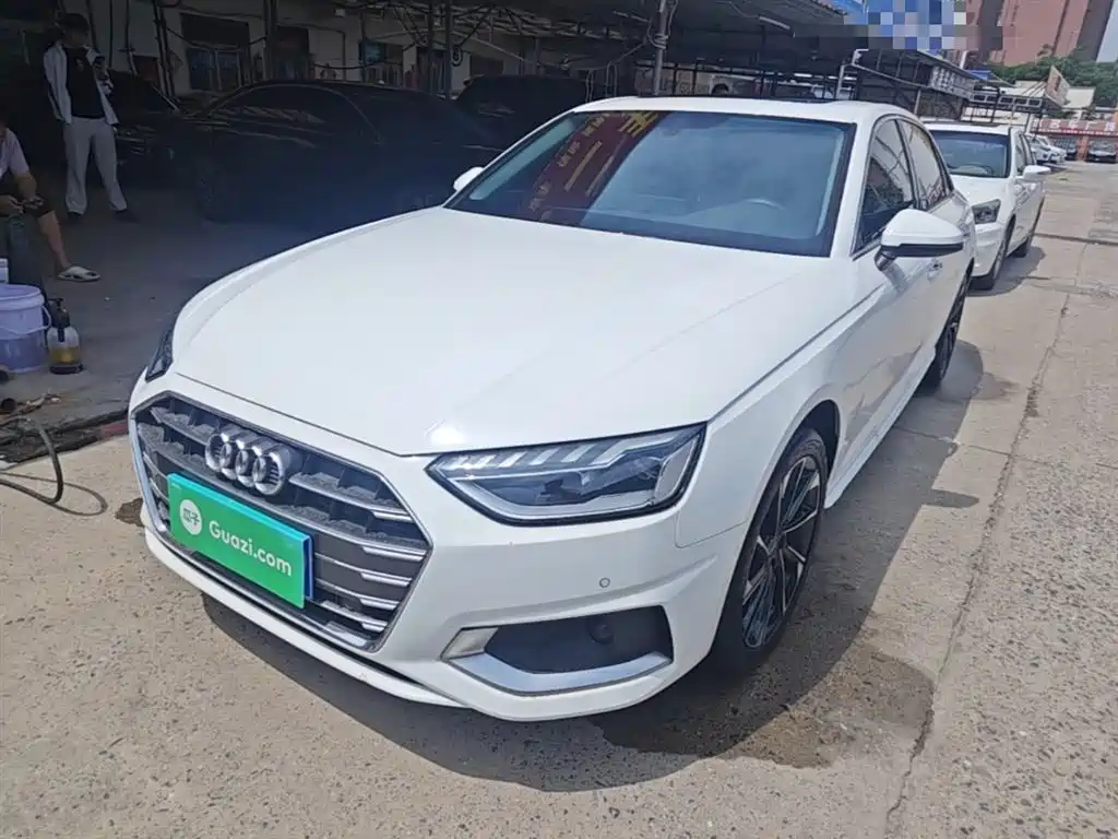 Audi A4L 2022 40 TFSI Luxury Elegance