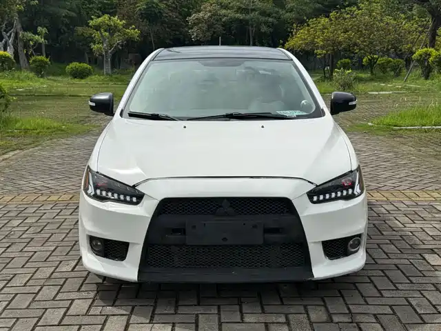 Mitsubishi Lancer EX 2016 1.8L Manual Black & White Replica Edition