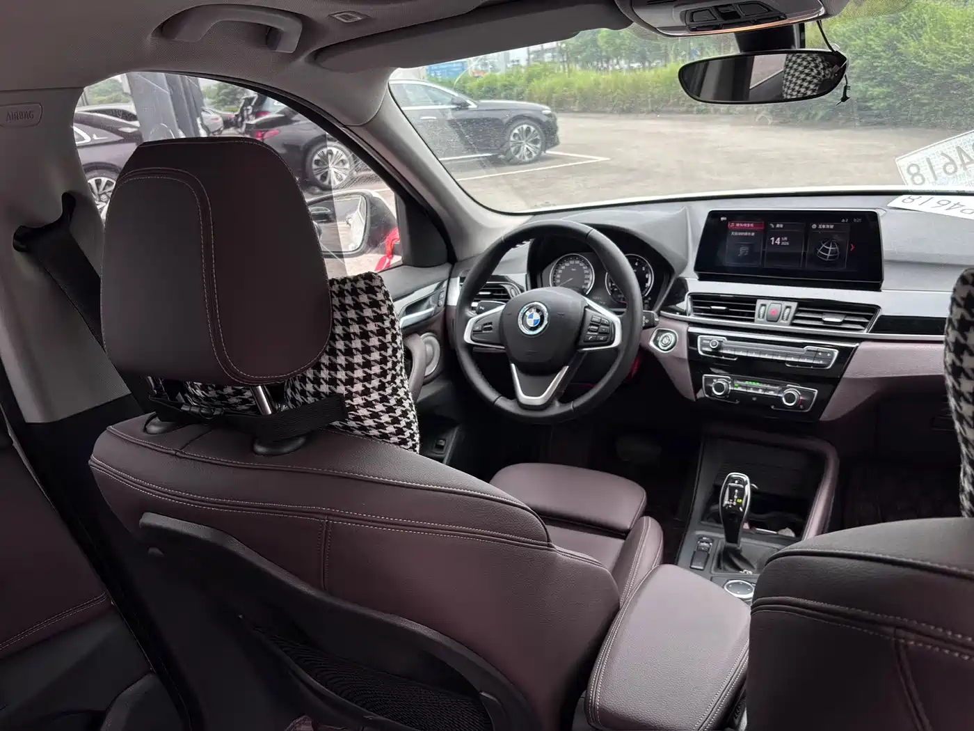 BMW X1 2022 sDrive20Li Fashion фото 4