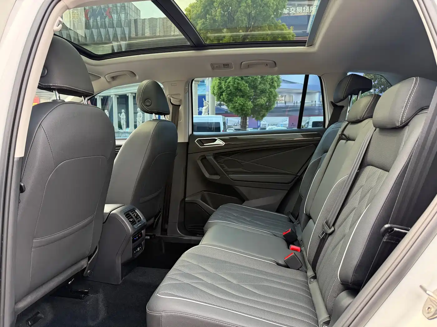 VOLKSWAGEN TIGUAN L NEW ENERGY