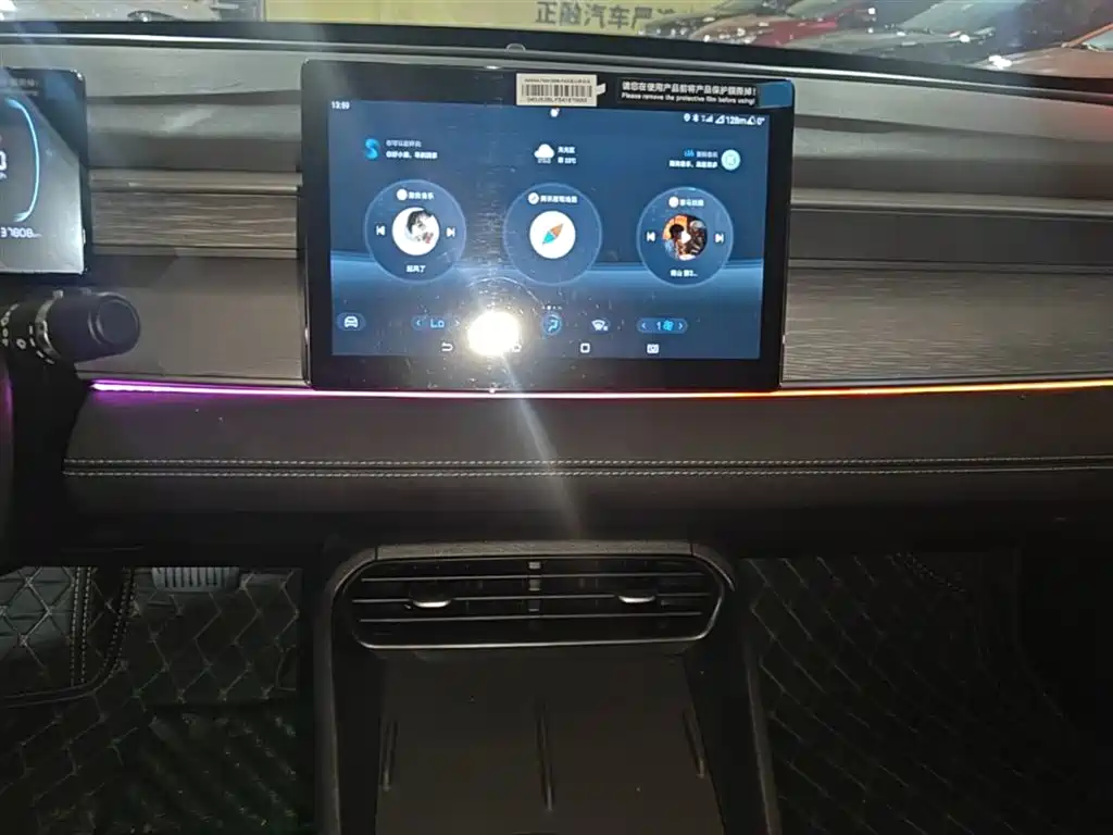 BYD Hai Bao 05 DM-i 2025 DM-i Smart Drive Edition 55KM Luxury фото 13