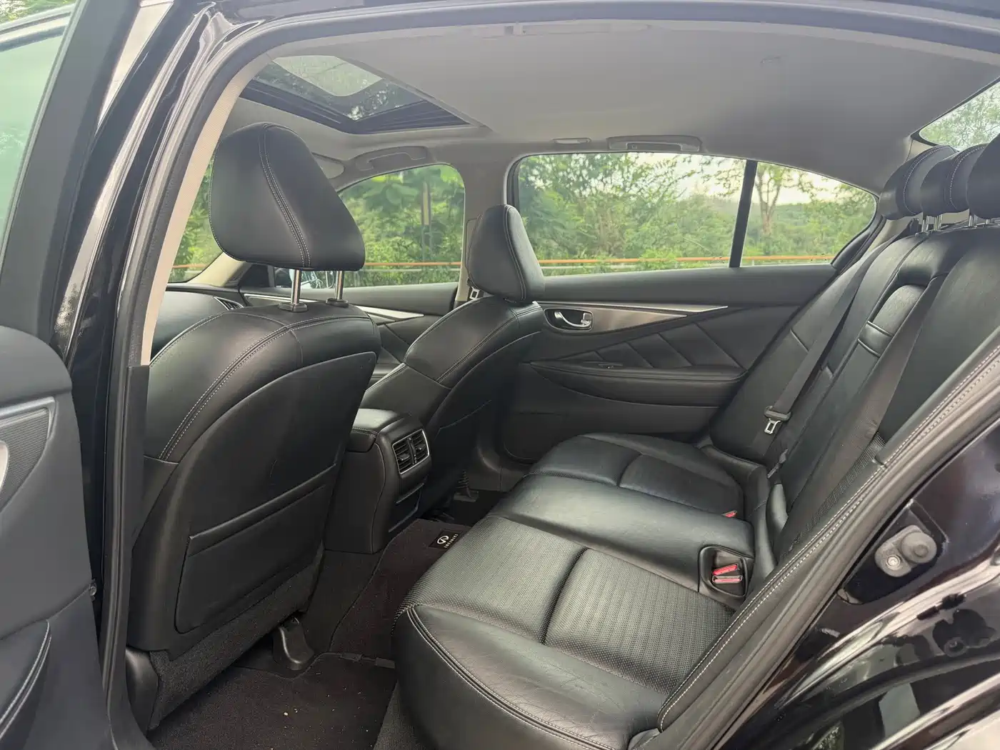 Infiniti Q50L 2015 2015 2.0T Sport