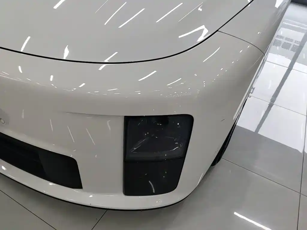 Li Auto i6 2025 2025 2WD Base Model