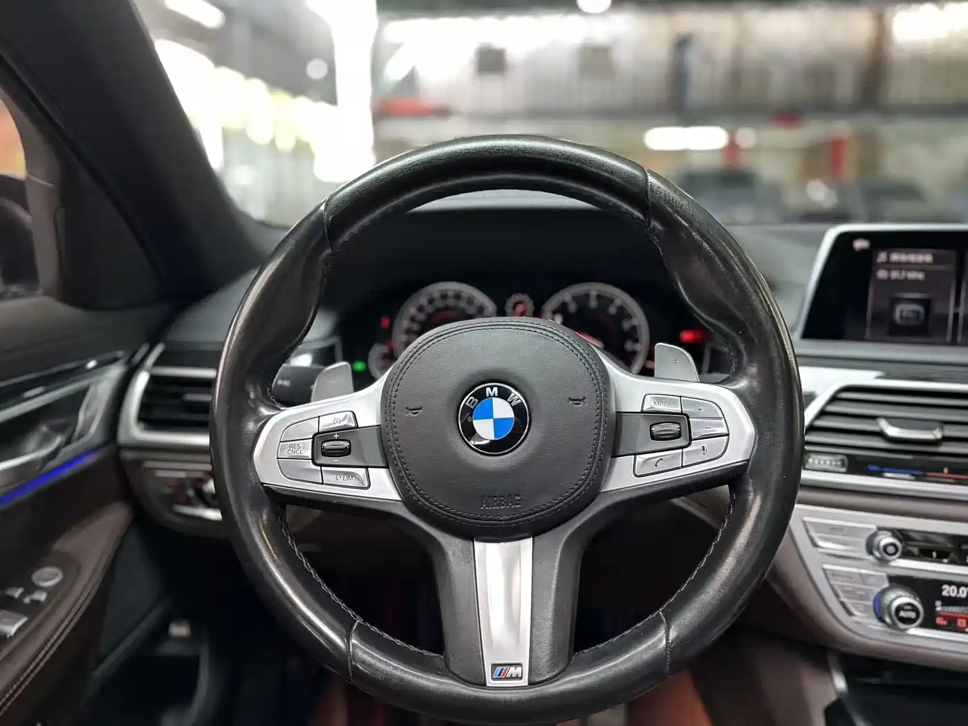 BMW 7 Series 2018 730Li Leading Type M Sport Package фото 16