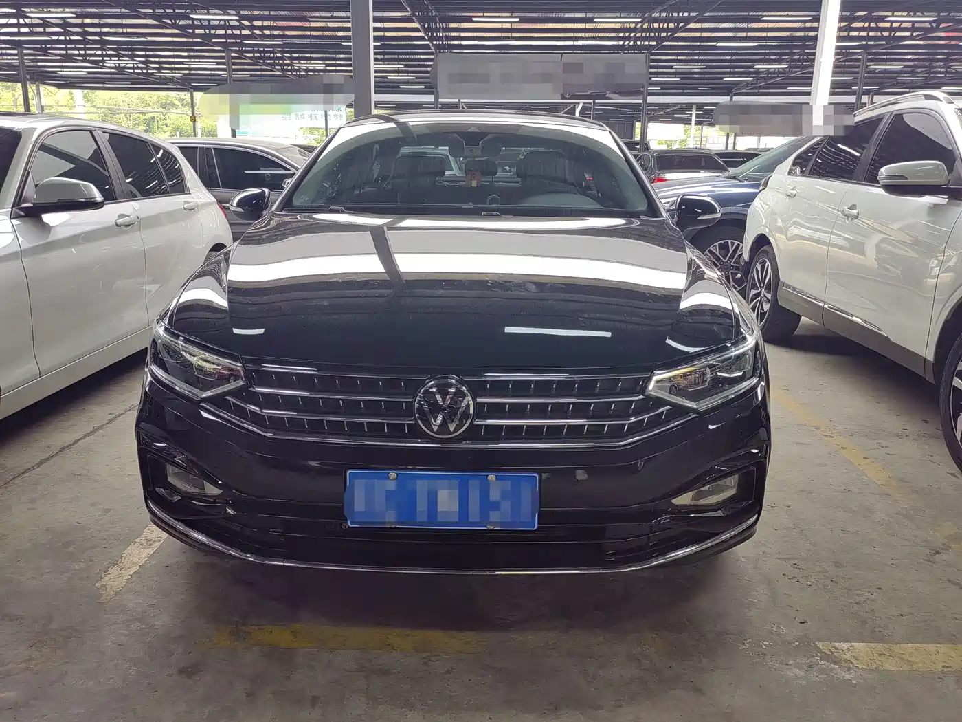 Volkswagen Magotan 2024 2 Million Units Public Sharing Edition 330TSI DSG Luxury фото 2