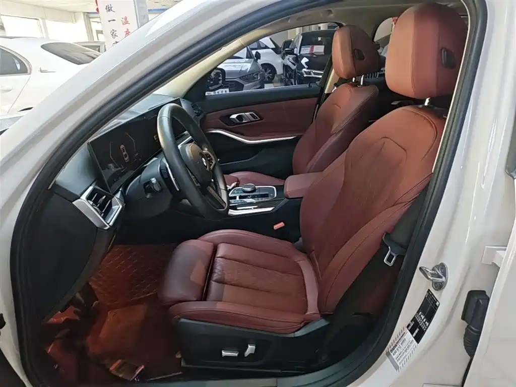 BMW 3 Series 2023 325Li M Sport Package фото 15