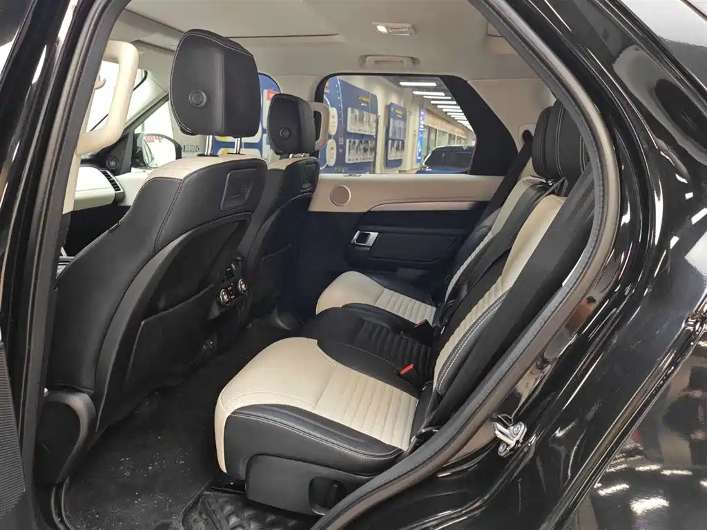 Land Rover Discovery 2021 360PS R-Dynamic S фото 9