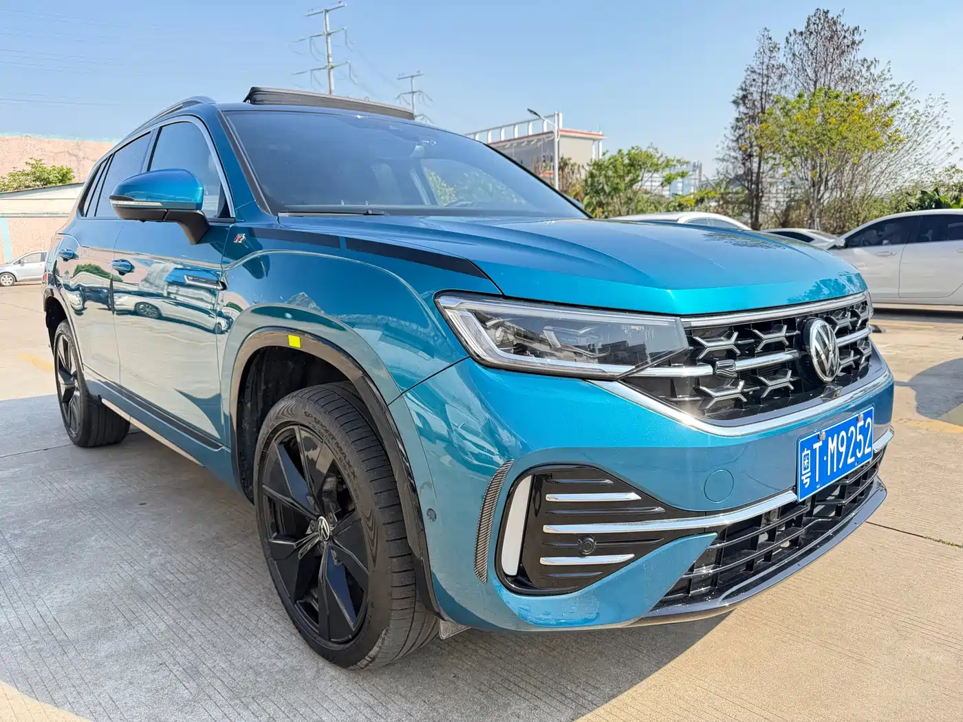 Volkswagen Tayron 2023 Facelift 380TSI 4WD R-Line Pro Smart Edition фото 3