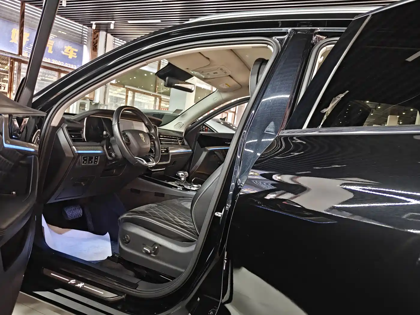 Hongqi HS5 2019 2.0T Smart Connect Joy Edition фото 7