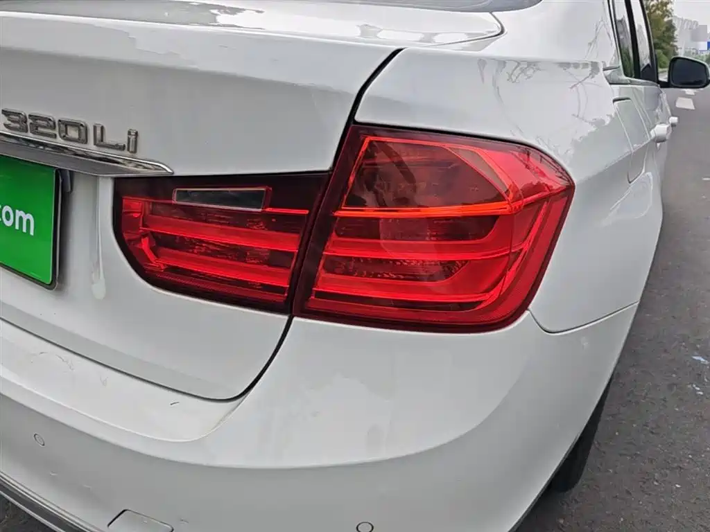 BMW 3 Series 2014 320Li Fashion фото 8
