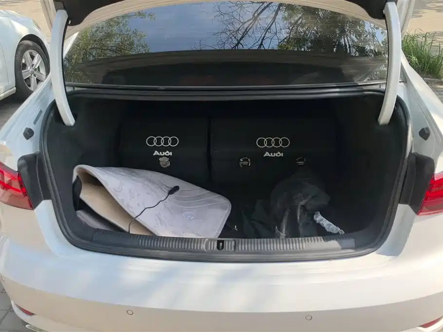 Audi A3 2019 Limousine 35 TFSI Progressive China VI фото 4
