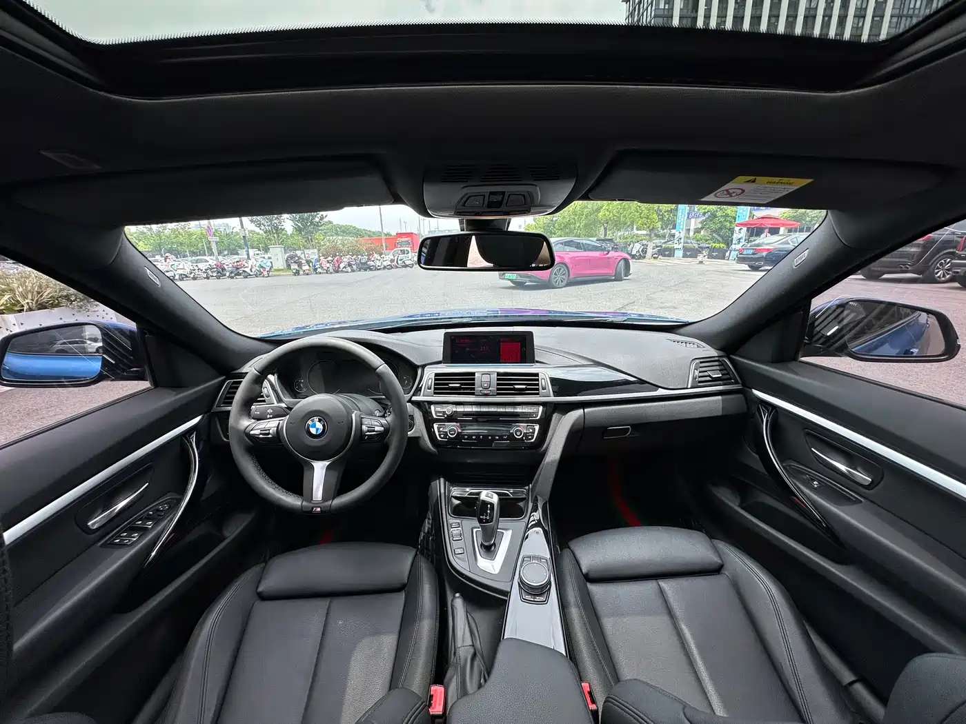BMW 3 Series GT 2019 320i M Sport Package фото 13