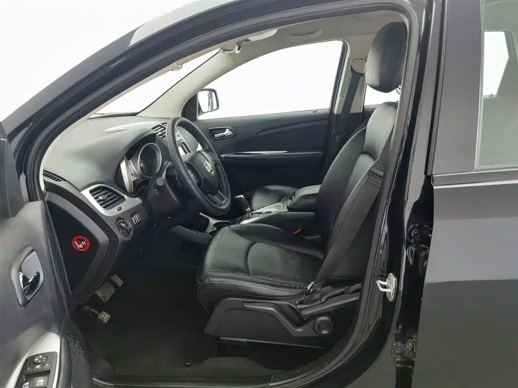 Fiat Freemont 2012 2.4L Comfort Edition фото 10