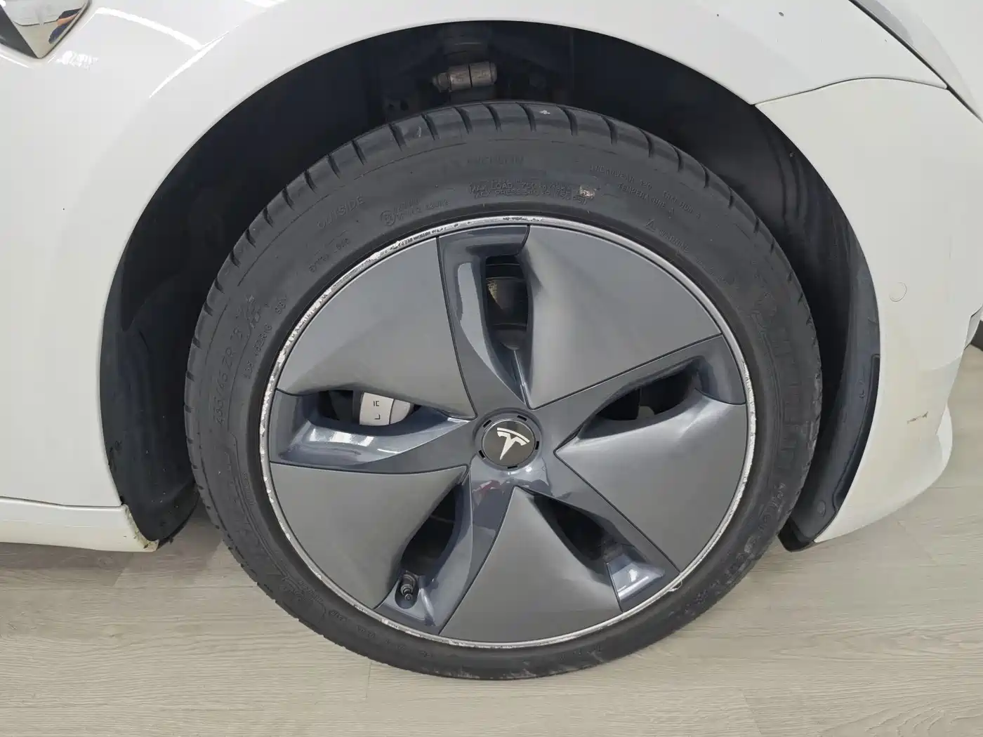 Фото 55 - Tesla Model 3
