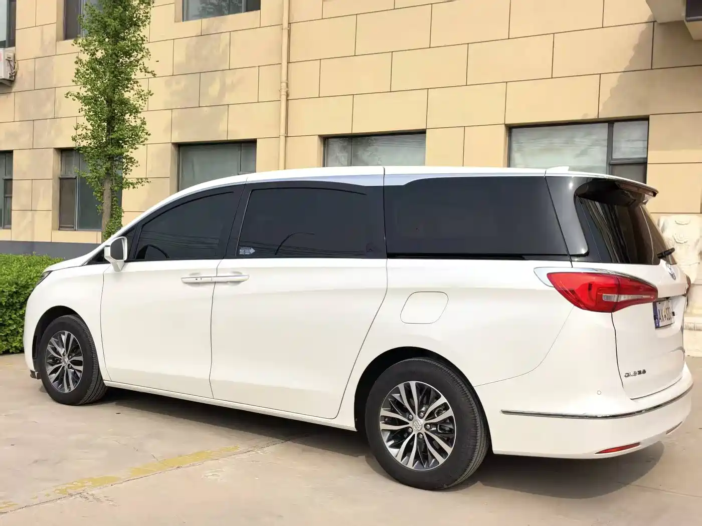 Buick GL8 2018 ES 28T Luxury Type China VI фото 6
