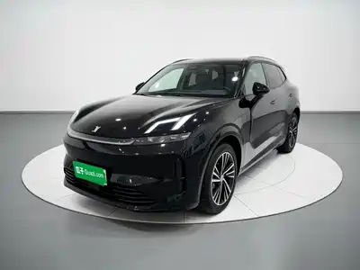Lynk & Co 08 EM-P