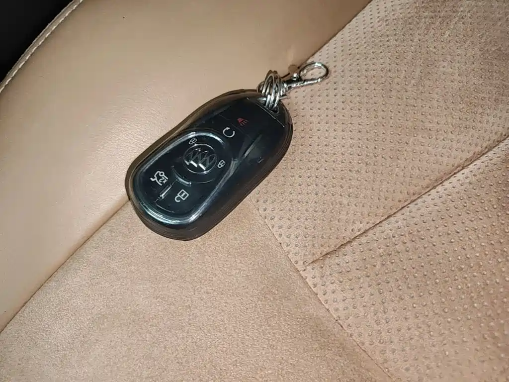Photo 9 - Buick LaCrosse