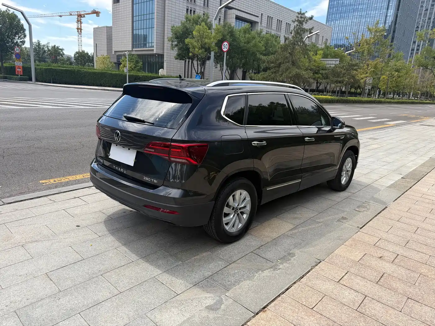 Volkswagen Tharu, миниатюра 3