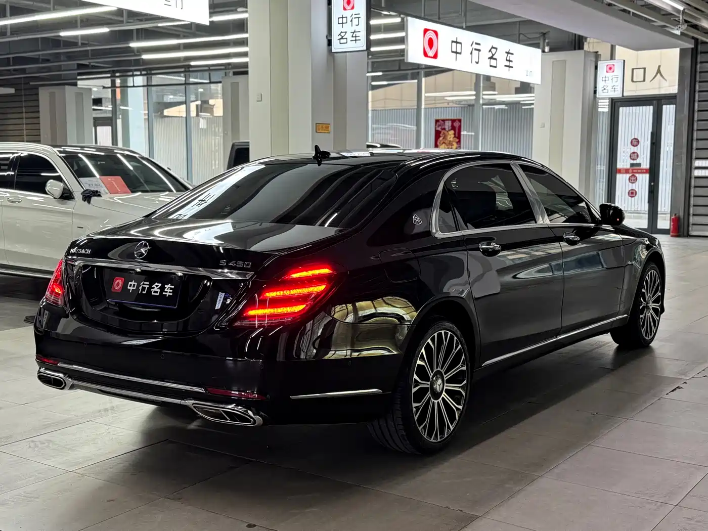 Mercedes-Benz Maybach S-Class 2020 S 450 4MATIC Collector's Edition фото 20