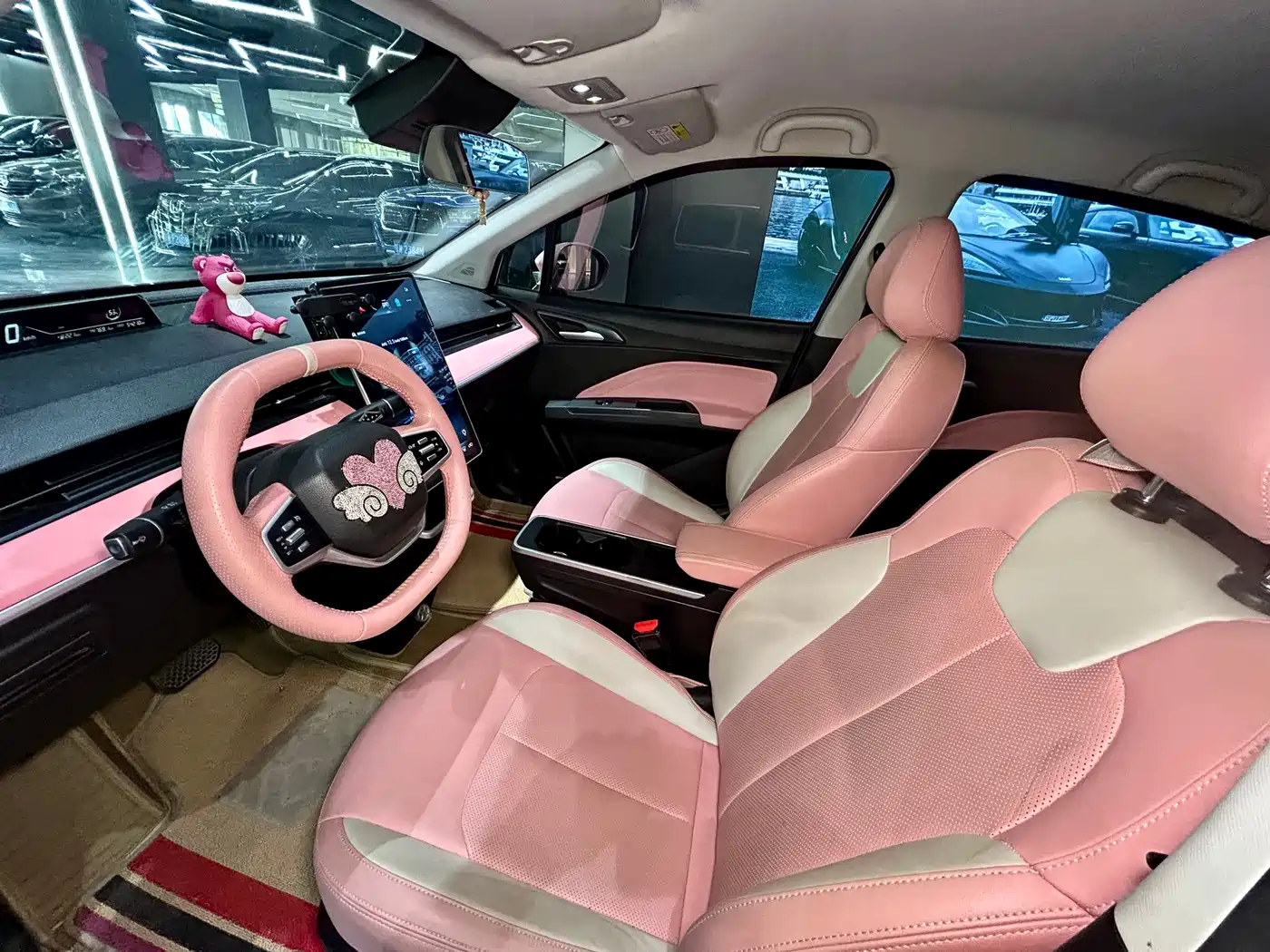 Nezha Auto Nezha V 2021 2022 Trend 400 Lite Pink Custom Edition