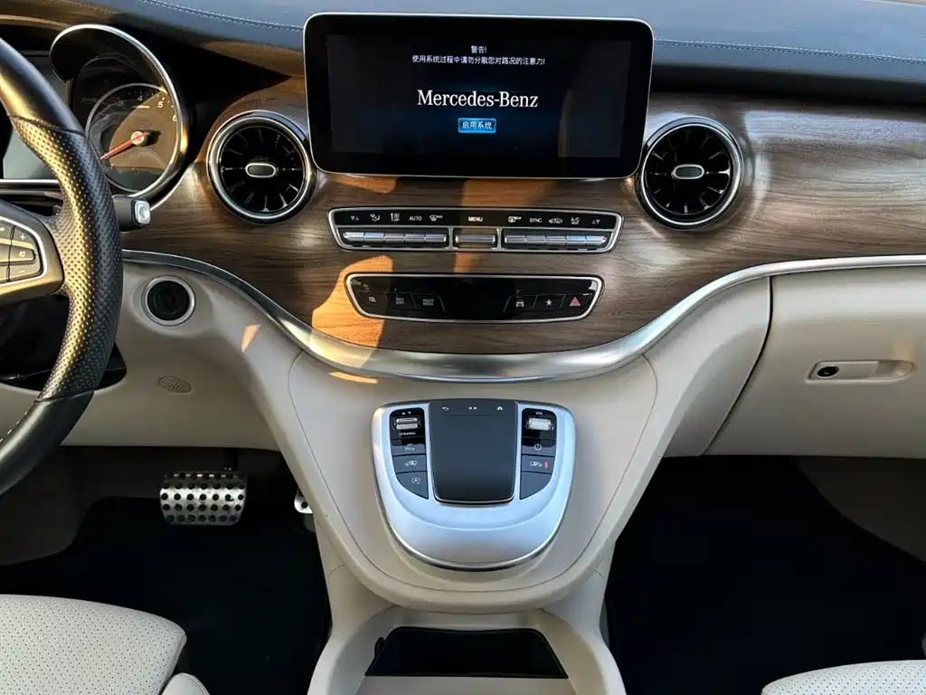 Mercedes-Benz V-Class 2022 V 260 Prestige Edition фото 21