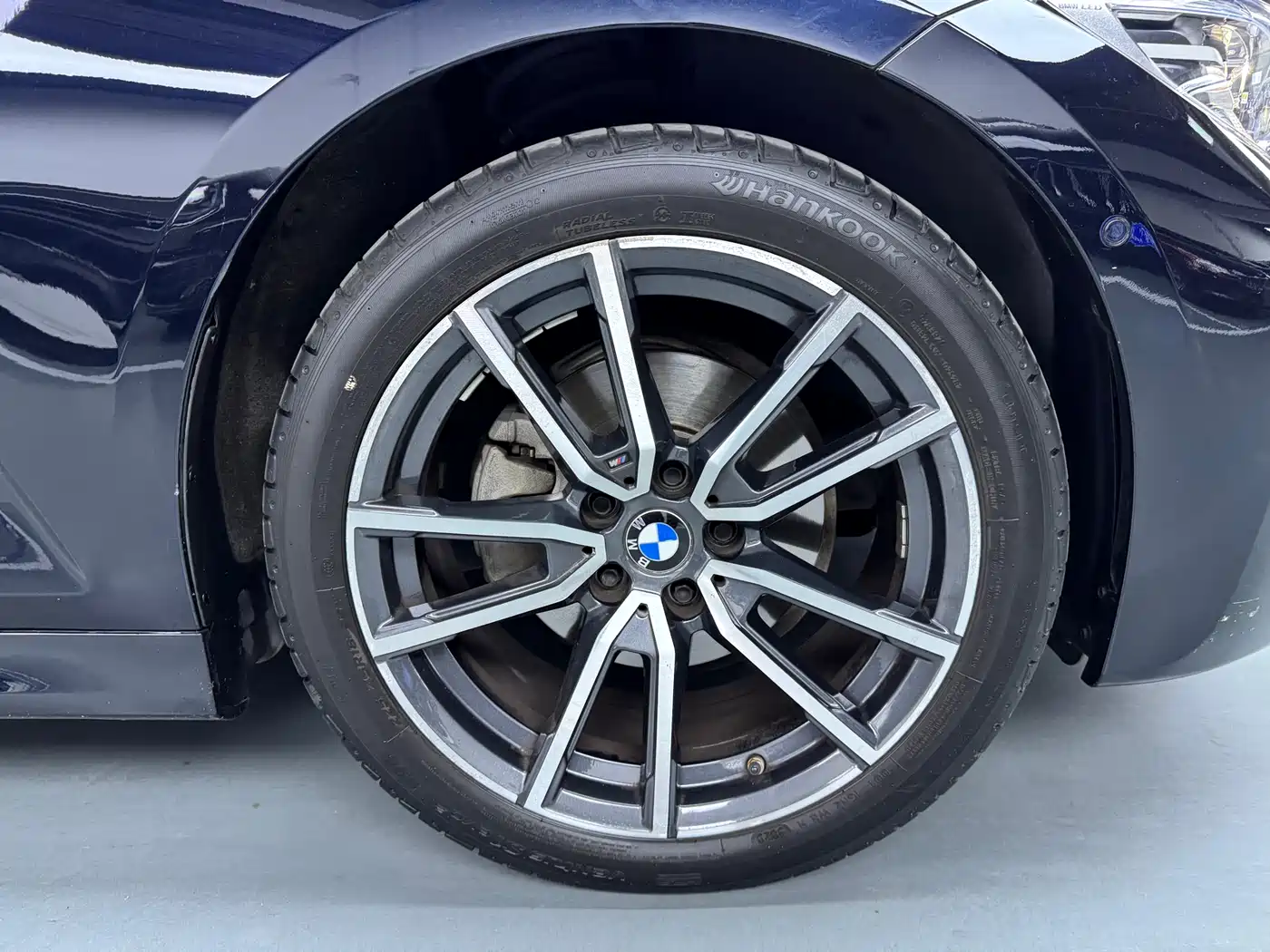 BMW 3 Series 2022 325Li M Sport Package фото 25