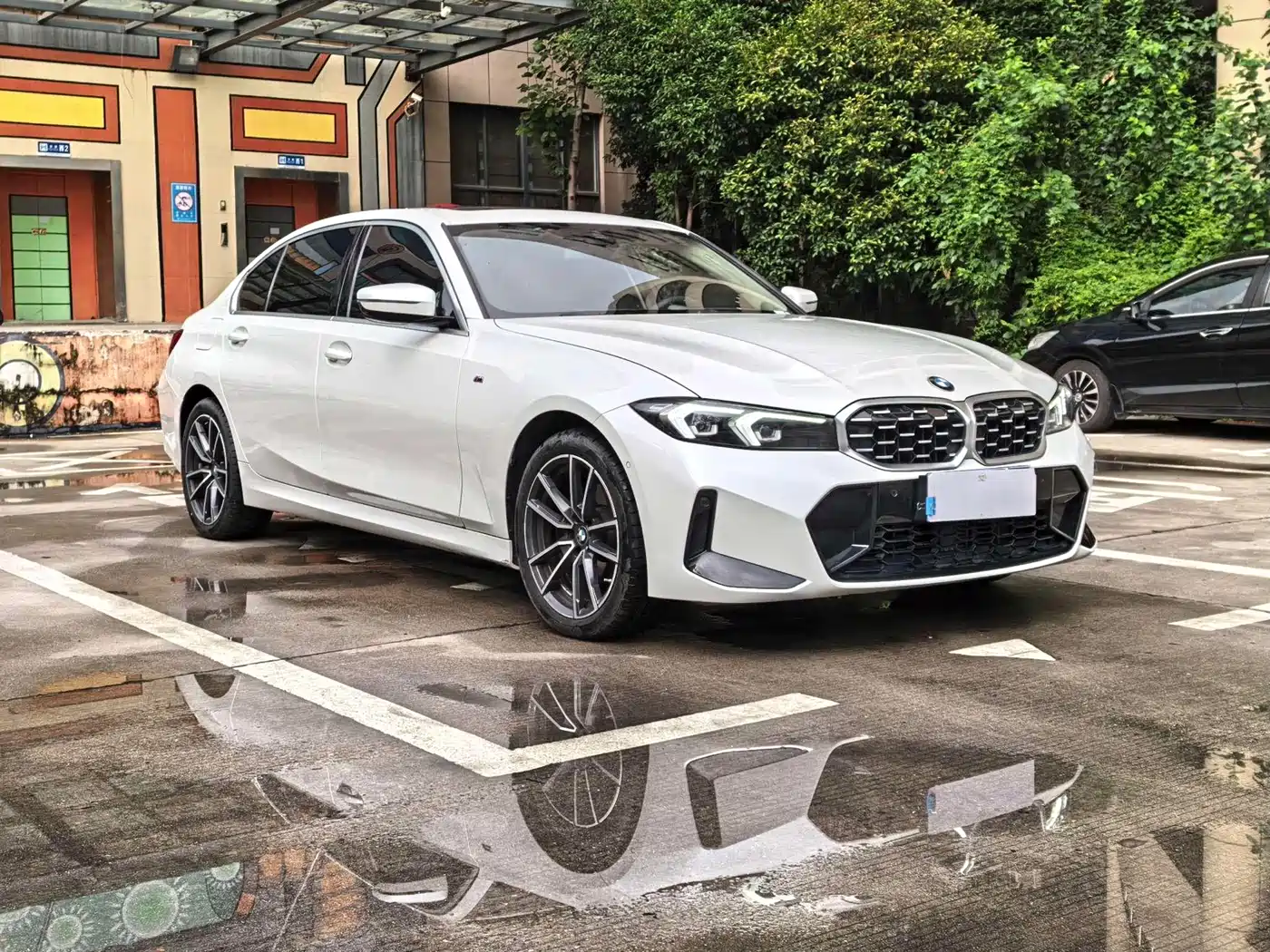 BMW 3 Series 2023 325Li M Sport Package фото 3