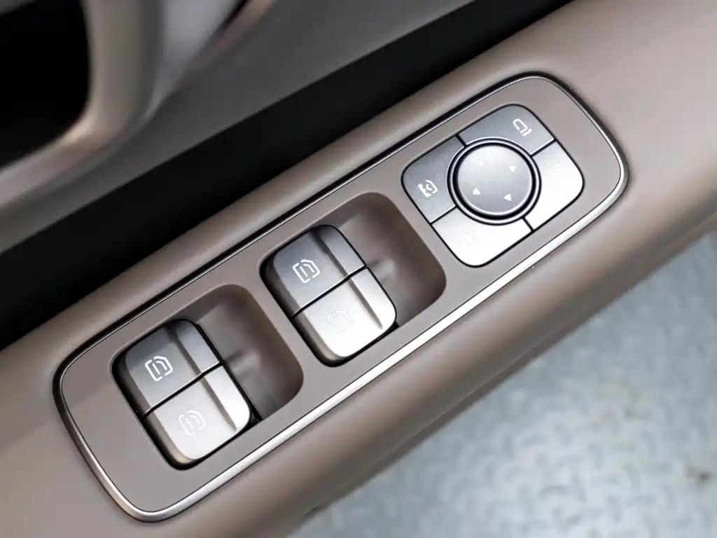Li Auto i6 2026 2025 2WD Base Model