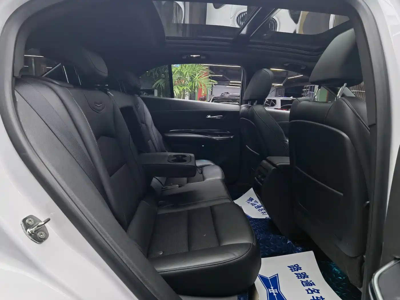 CADILLAC XT4