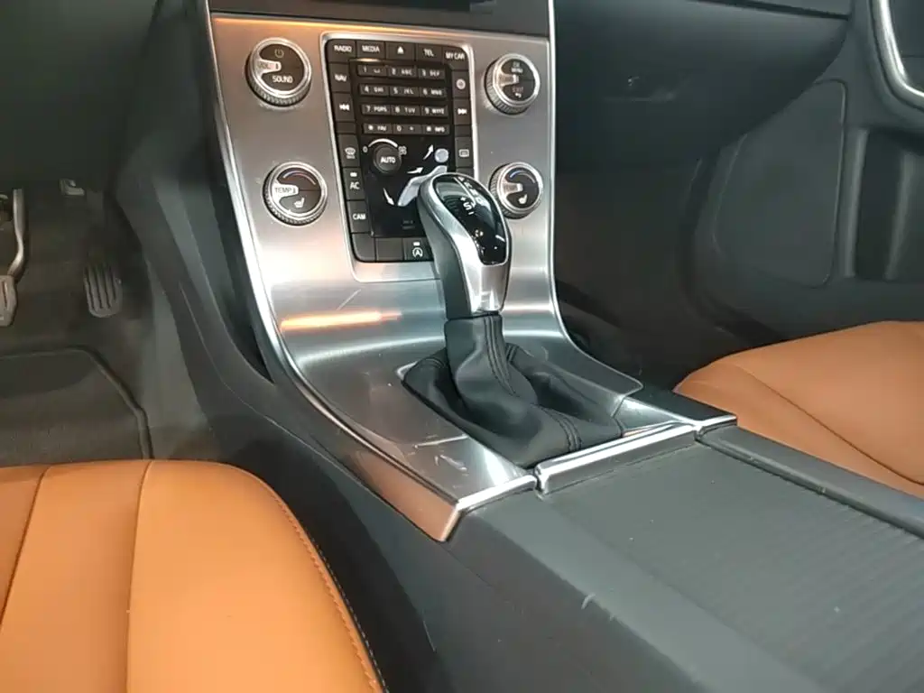 Volvo S60 2017 2017 S60L T4 Momentum