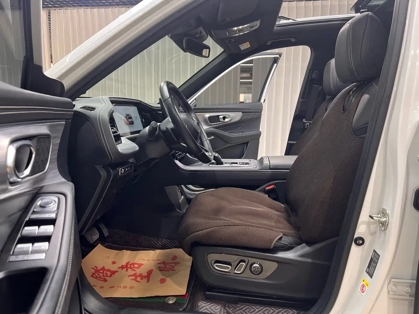 GAC Trumpchi Trumpchi GS8 2024 Navigator Series 2.0TGDI 2WD Luxury Smart Connect Edition фото 9