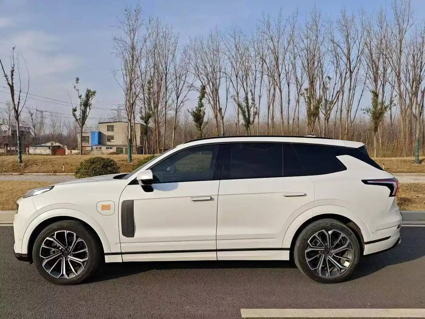 Lynk & Co 09 EM-P 2021 2.0T PHEV Halo 6-seater фото 9