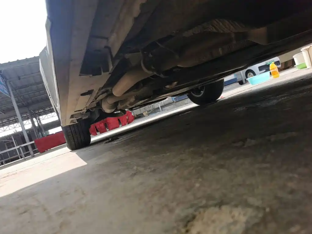 Фото 21 - Toyota Granvia