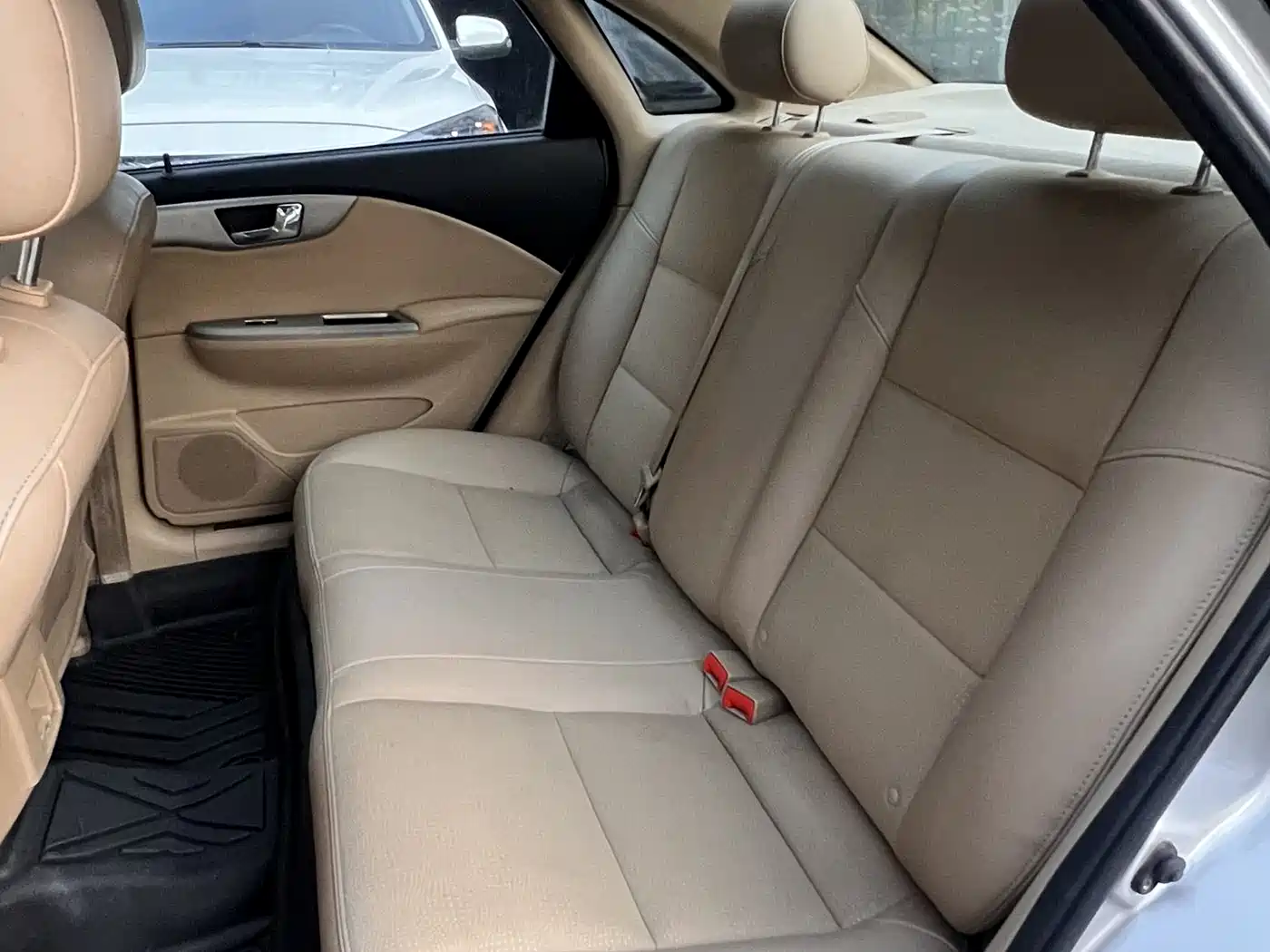 Buick Excelle 2013 1.5L Manual Exclusive фото 6