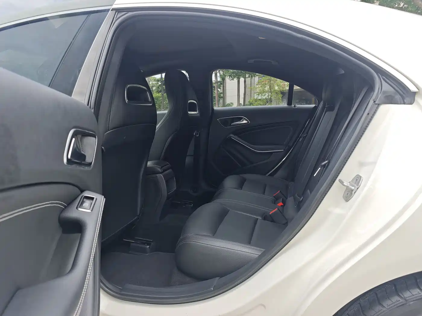 Mercedes-Benz CLA (Import) 2017 Facelift CLA 200 Style фото 9