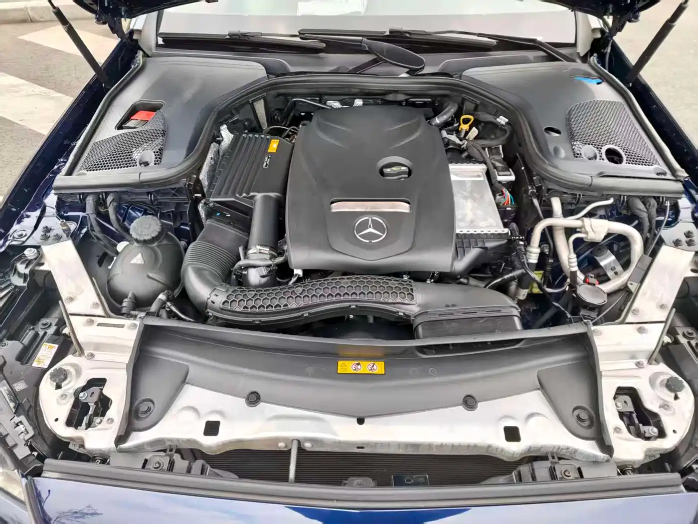 Mercedes-Benz E-Class 2018 E 200 L Sport фото 10